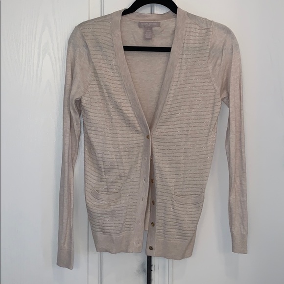 Banana Republic Sweaters - Soft banana republic button-down cardigan